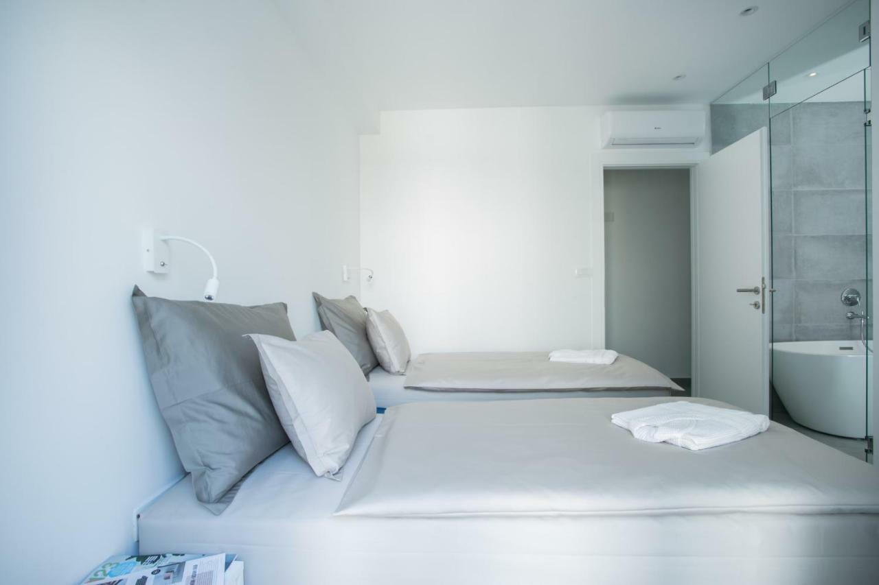 Holiday Home Olive Exclusive - 8 People, Heated Pool, Okrug Gornji, Sea View Trogir Extérieur photo