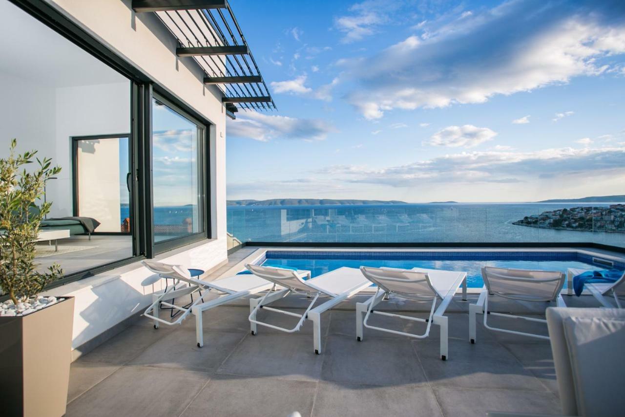 Holiday Home Olive Exclusive - 8 People, Heated Pool, Okrug Gornji, Sea View Trogir Extérieur photo