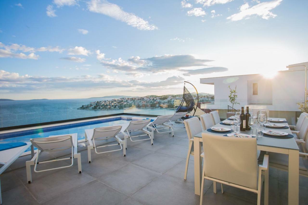 Holiday Home Olive Exclusive - 8 People, Heated Pool, Okrug Gornji, Sea View Trogir Extérieur photo