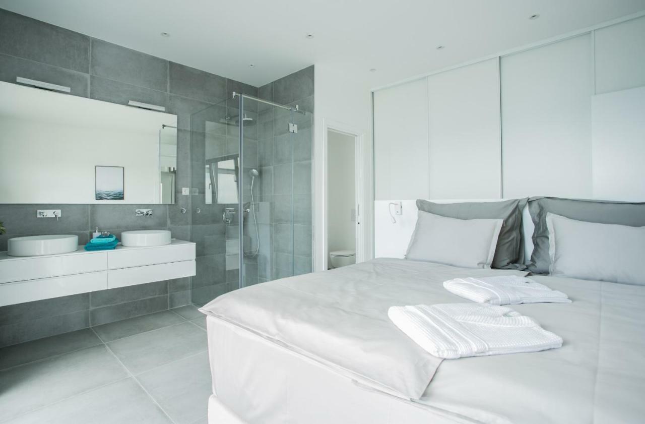 Holiday Home Olive Exclusive - 8 People, Heated Pool, Okrug Gornji, Sea View Trogir Extérieur photo