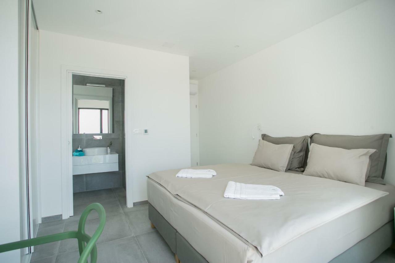 Holiday Home Olive Exclusive - 8 People, Heated Pool, Okrug Gornji, Sea View Trogir Extérieur photo