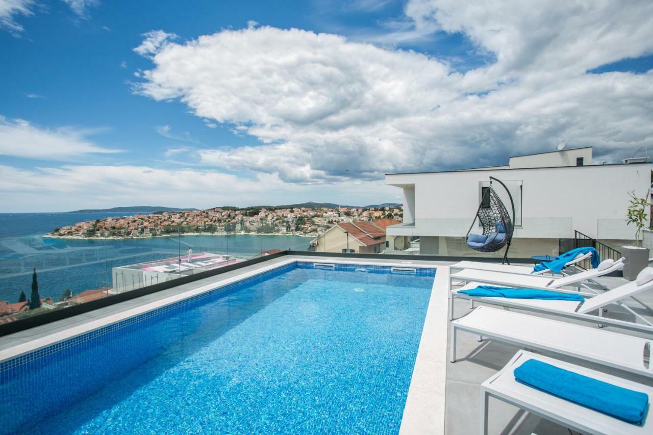 Holiday Home Olive Exclusive - 8 People, Heated Pool, Okrug Gornji, Sea View Trogir Extérieur photo